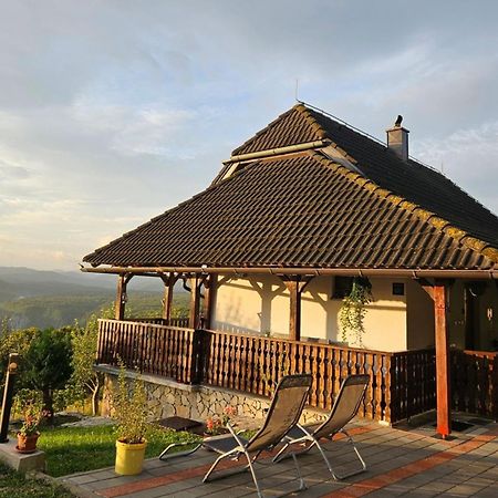 Cozy House Zivko With Balcony Villa พลิตวิชกา เยเซรา ภายนอก รูปภาพ