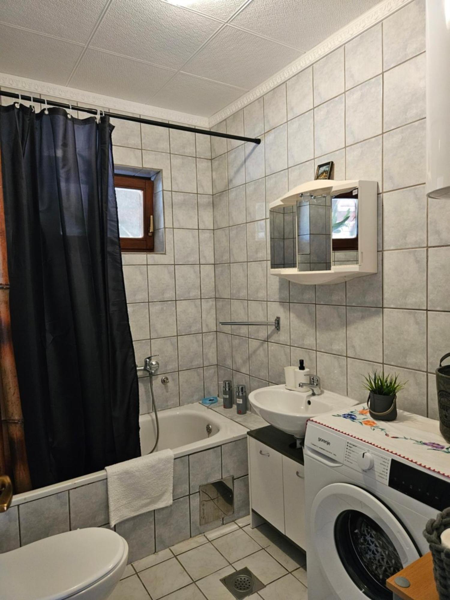 Cozy House Zivko With Balcony Villa พลิตวิชกา เยเซรา ภายนอก รูปภาพ